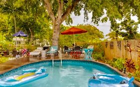 Tropical Pool Luxury Home Best Location Beaches Restaurant Hard Rock Fun